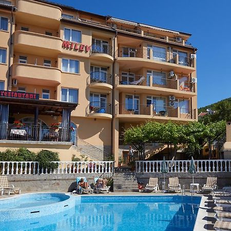 Family Hotel Milev Sveti Vlas Eksteriør billede